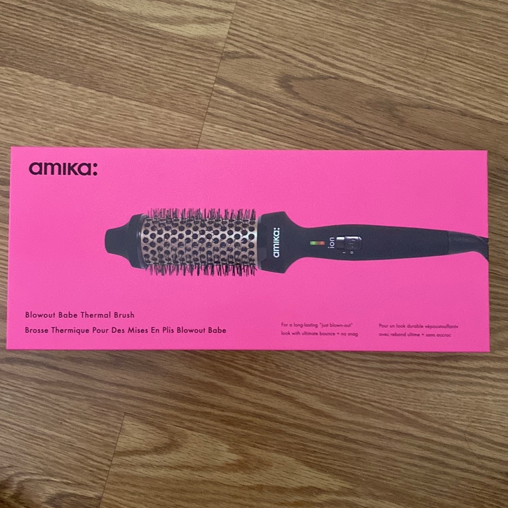 Amika Blowout Babe Thermal Brush NIB